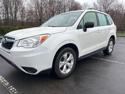 Satin White Pearl 2015 Subaru Forester 2.5i