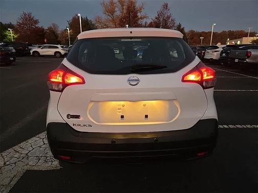 2020 Nissan Kicks S