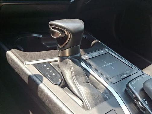 2019 Lexus UX 250h Base