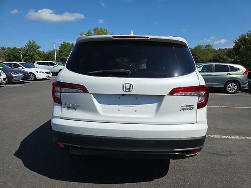 2022 Honda Pilot AWD Special Edition