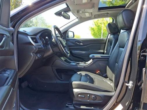 2023 GMC Acadia AWD SLT