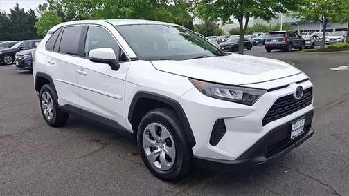 2022 Toyota RAV4 LE