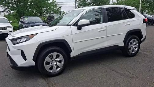 2022 Toyota RAV4 LE