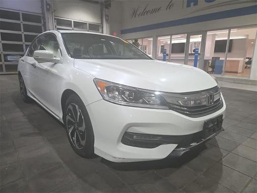 2017 Honda Accord EX-L w/Navigation & Honda Sensing