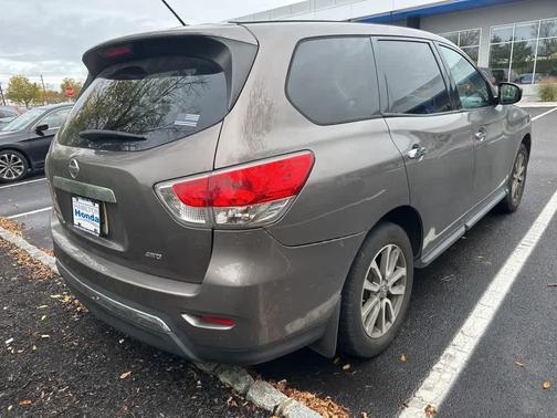2014 Nissan Pathfinder S