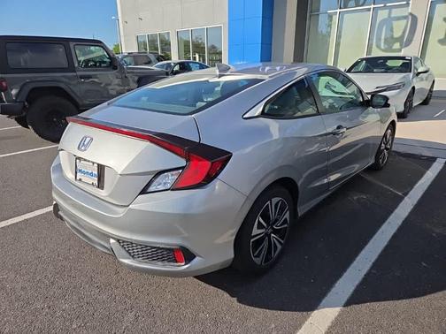 Lunar Silver Metallic 2017 Honda Civic EX-T