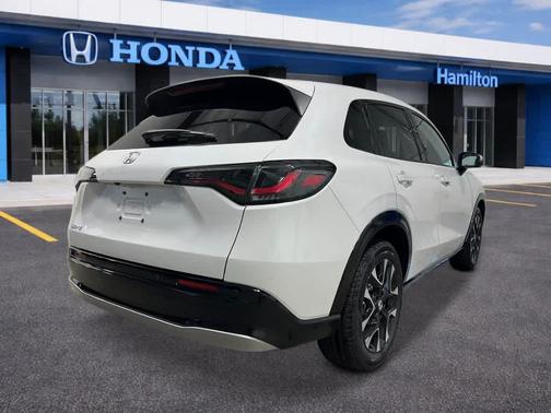 Platinum White Pearl 2027 Honda HR-V EX-L