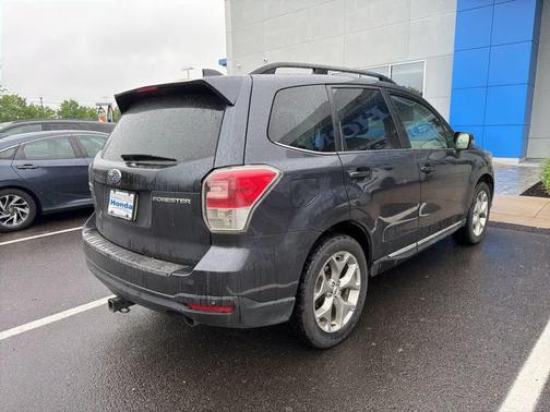 Dark Gray Metallic 2018 Subaru Forester 2.5i Touring