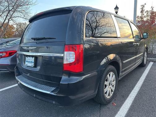 2012 Chrysler Town & Country Touring-L