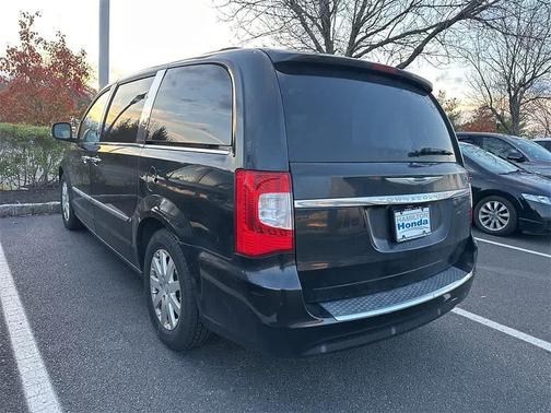 2012 Chrysler Town & Country Touring-L