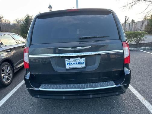 2012 Chrysler Town & Country Touring-L