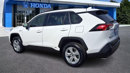 2021 Toyota RAV4 Hybrid XLE