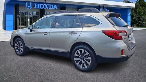 Tungsten Metallic 2016 Subaru Outback 3.6R Limited