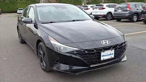 2022 Hyundai ELANTRA SEL