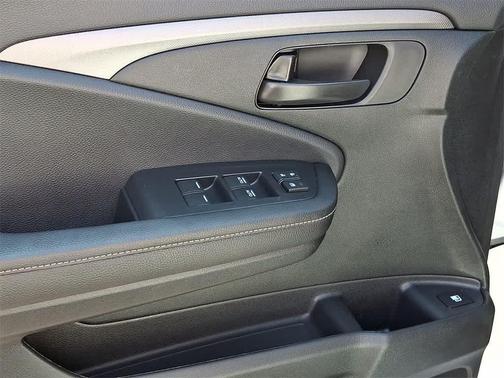 2025 Honda Ridgeline Sport
