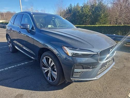2022 Volvo XC60 B5 Inscription