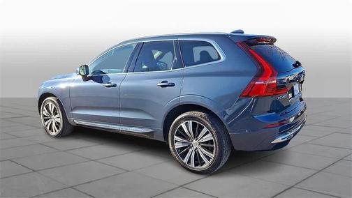 2022 Volvo XC60 B5 Inscription