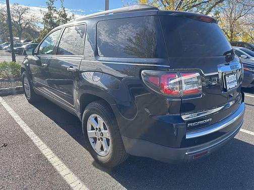 2016 GMC Acadia SLE-2