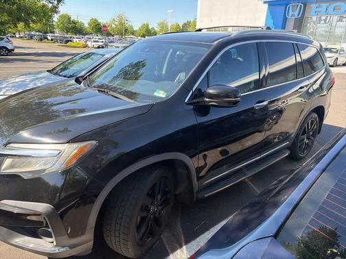 Crystal Black Pearl 2019 Honda Pilot Elite