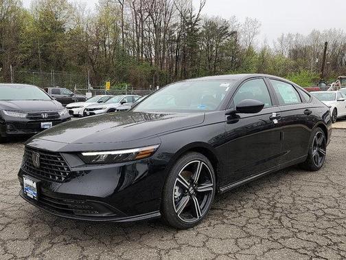 Crystal Black Pearl 2026 Honda Accord Hybrid Sport