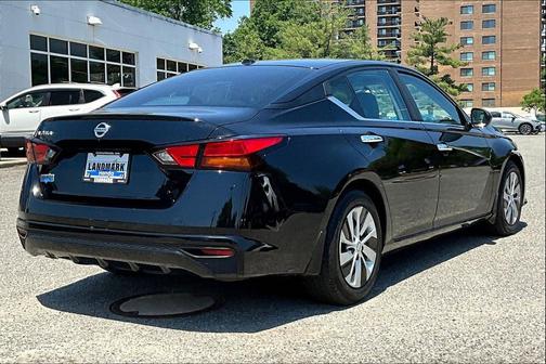 Super Black 2019 Nissan Altima 2.5 S