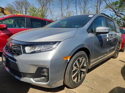 Solar Silver Metallic 2026 Honda Odyssey EX-L