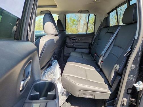 Crystal Black Pearl 2026 Honda Ridgeline RTL