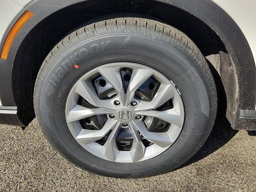Platinum White Pearl 2026 Honda CR-V LX AWD
