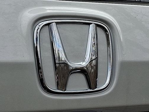 Platinum White Pearl 2026 Honda CR-V Hybrid Sport-L AWD