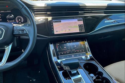Glacier White Metallic 2019 Audi Q8 3.0T Premium Plus