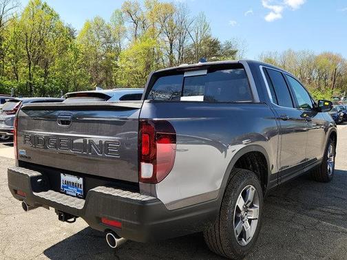 Modern Steel Metallic 2026 Honda Ridgeline RTL