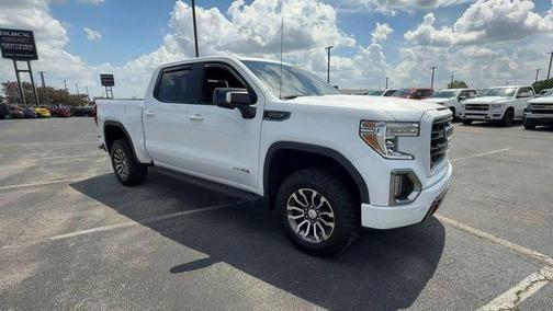 Summit White 2022 GMC Sierra 1500 Limited AT4