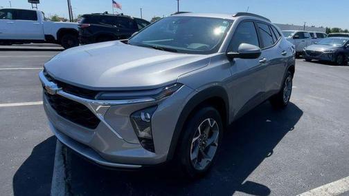 Sterling Gray Metallic 2024 Chevrolet Trax LT
