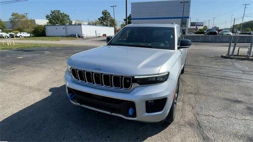 2022 Jeep Grand Cherokee 4xe Overland