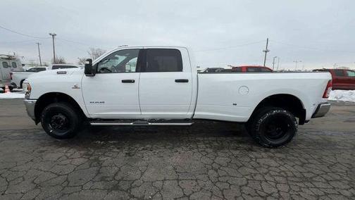 Bright White Clearcoat 2024 RAM 3500 Big Horn