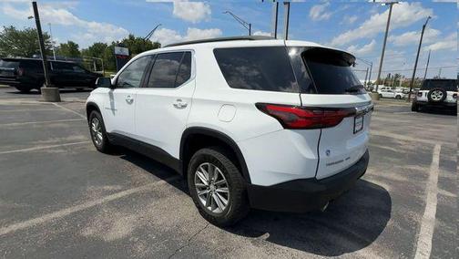 Summit White 2022 Chevrolet Traverse LT Cloth