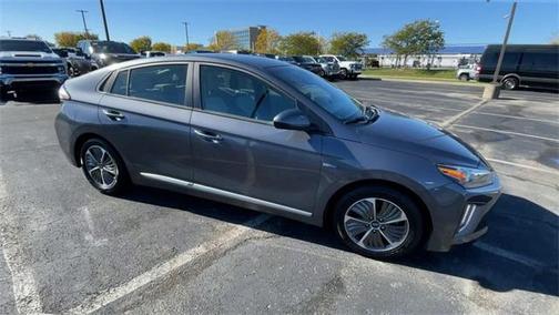 2020 Hyundai IONIQ Plug-In Hybrid SE