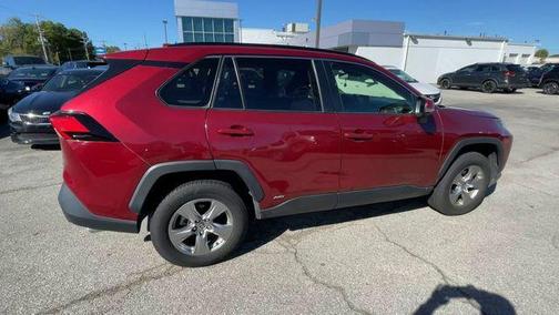 Pearl 2022 Toyota RAV4 Hybrid XLE