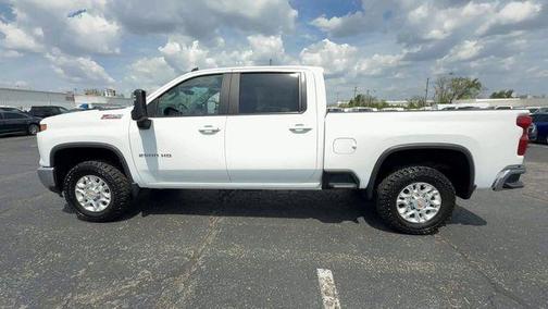 Summit White 2025 Chevrolet Silverado 2500 LT