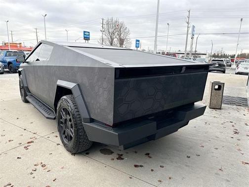 2024 Tesla Cybertruck Base