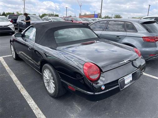 2004 Ford Thunderbird