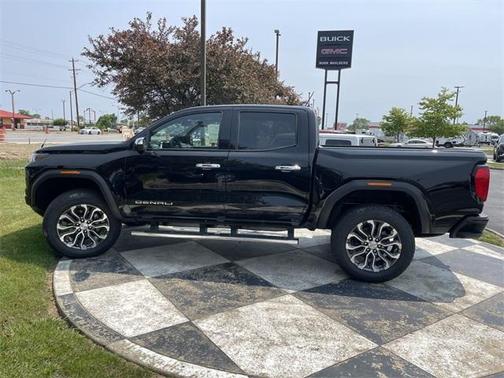 2025 GMC Canyon Denali