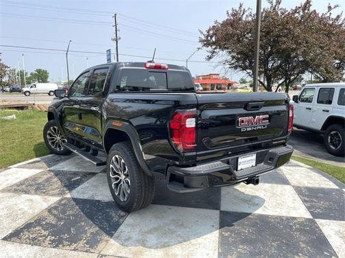 2025 GMC Canyon Denali