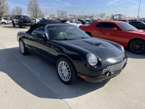 2004 Ford Thunderbird 