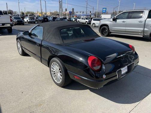 2004 Ford Thunderbird 