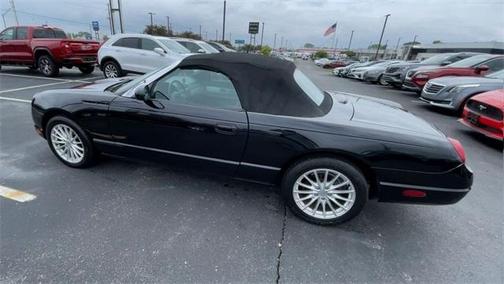 2004 Ford Thunderbird 