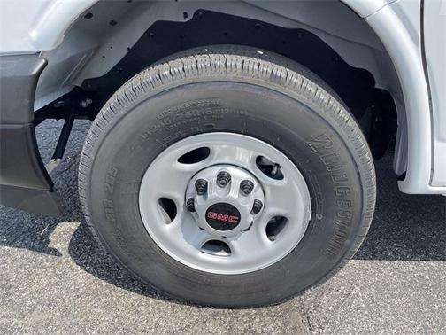 2025 GMC Savana 2500 Work Van