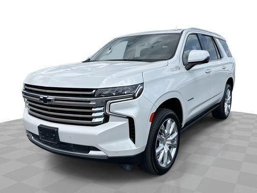Iridescent Pearl Tricoat 2022 Chevrolet Tahoe High Country