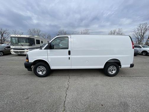 2024 GMC Savana 2500 Work Van