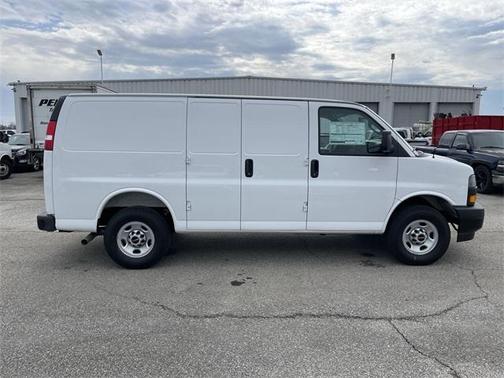 2024 GMC Savana 2500 Work Van